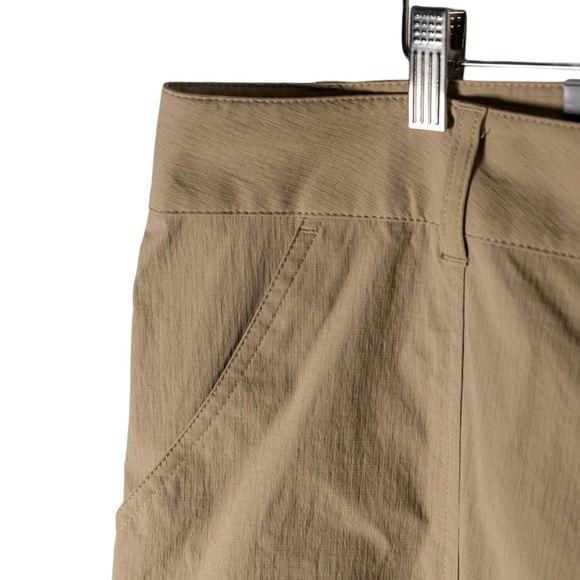 Columbia Women's Silver Ridge Stretch Utility Capris II Pants; Size 16W - Picture 5 of 16